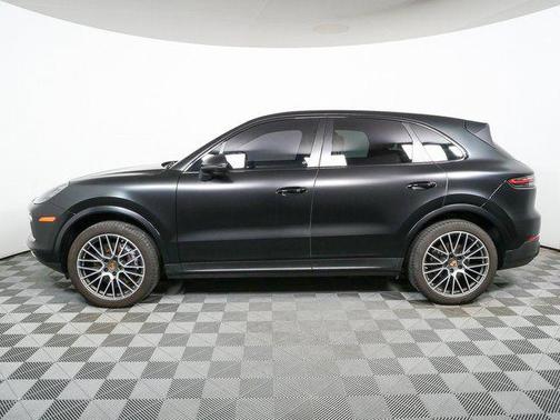 2022 Porsche Cayenne Platinum Edition