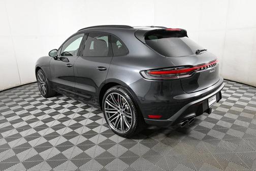 2025 Porsche Macan S