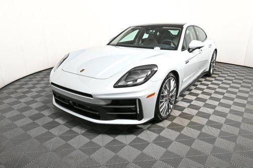 2026 Porsche Panamera 4 E-Hybrid