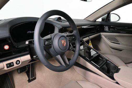 2026 Porsche Panamera 4 E-Hybrid