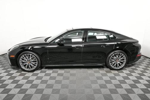 2026 Porsche Panamera RWD