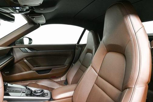 2022 Porsche 911 Carrera