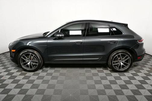 2025 Porsche Macan AWD