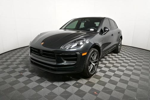 2025 Porsche Macan AWD