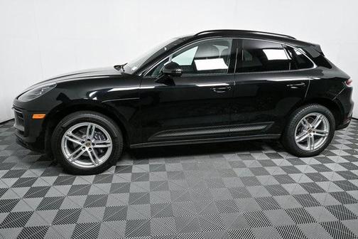 2022 Porsche Macan Base