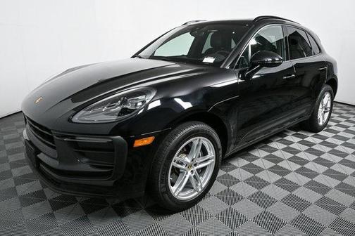 2022 Porsche Macan Base