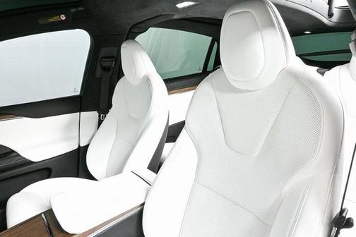 2022 Tesla Model X Dual Motor All-Wheel Drive