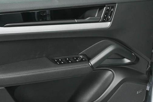 2025 Porsche Cayenne Cayenne