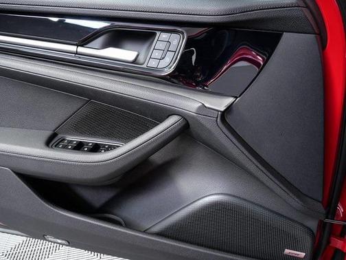 2026 Porsche Panamera RWD