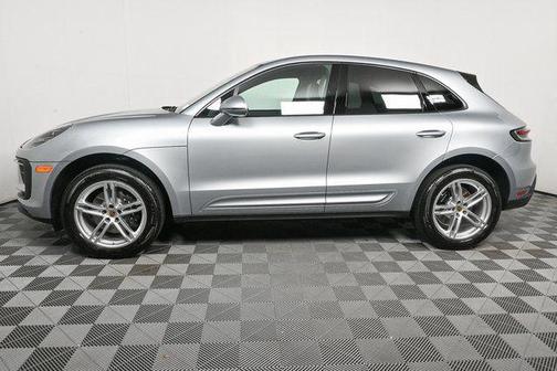 2025 Porsche Macan AWD