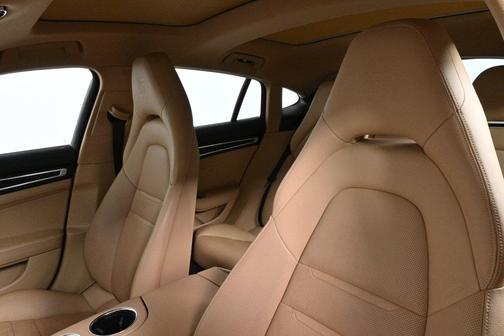 2022 Porsche Panamera Platinum Edition