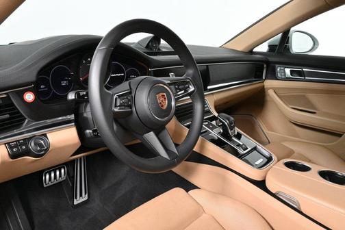 2022 Porsche Panamera Platinum Edition