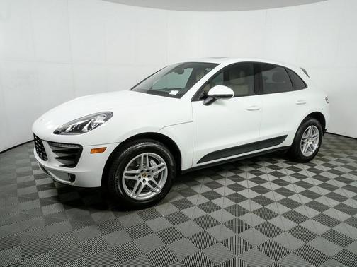 2018 Porsche Macan AWD
