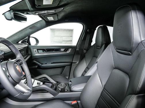 2026 Porsche Cayenne Turbo GT