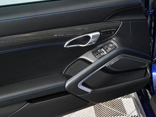 Gentian Blue Metallic 2025 Porsche 718 Boxster GTS 4.0