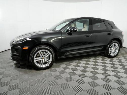 2025 Porsche Macan AWD