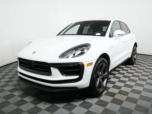 2026 Porsche Macan AWD