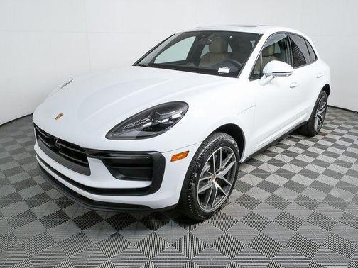 2026 Porsche Macan AWD