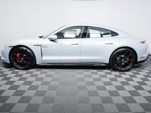 2026 Porsche Taycan GTS