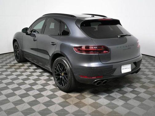 Volcano Grey Metallic 2017 Porsche Macan Macan GTS