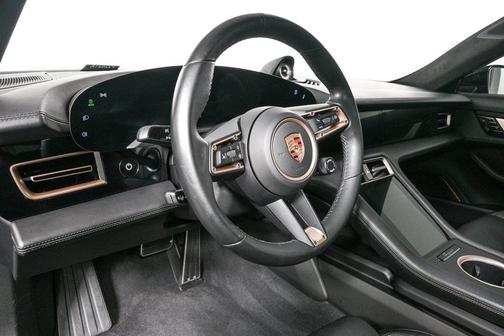 2020 Porsche Taycan Turbo