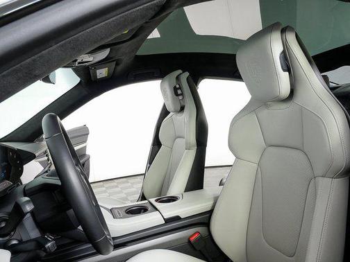 2023 Porsche Taycan GTS