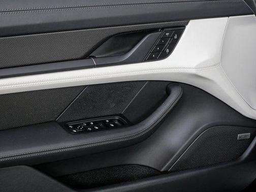 2023 Porsche Taycan GTS