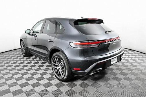 2025 Porsche Macan AWD