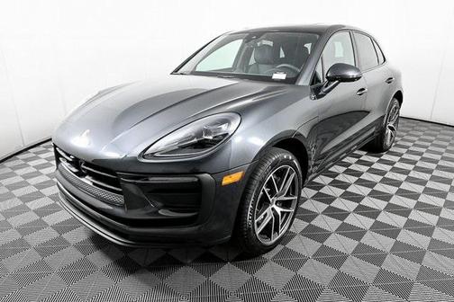 2025 Porsche Macan AWD