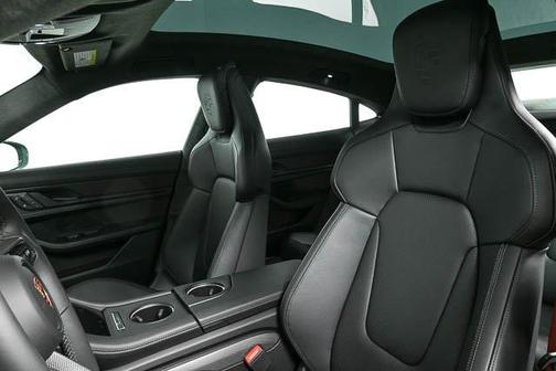 2025 Porsche Taycan GTS