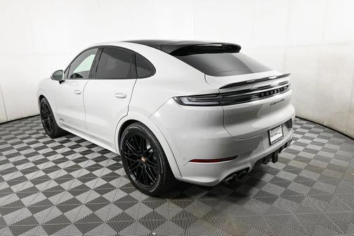 2026 Porsche Cayenne GTS