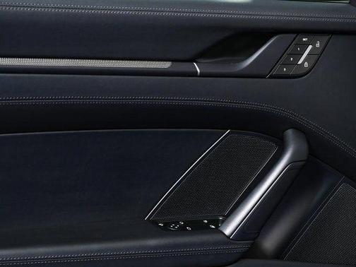 2025 Porsche 911 Carrera 4 GTS