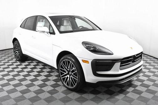 2024 Porsche Macan Base