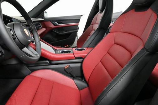 2025 Porsche Taycan 4S
