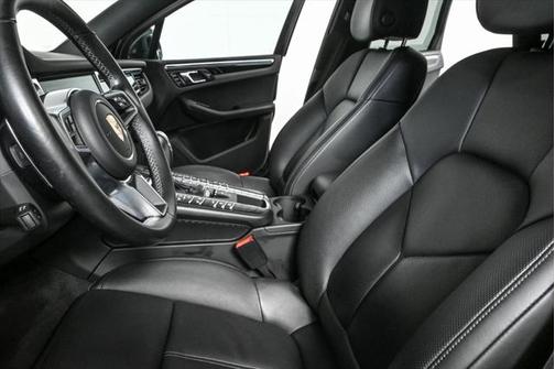 2019 Porsche Macan Base