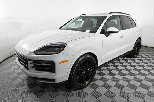 2025 Porsche Cayenne AWD