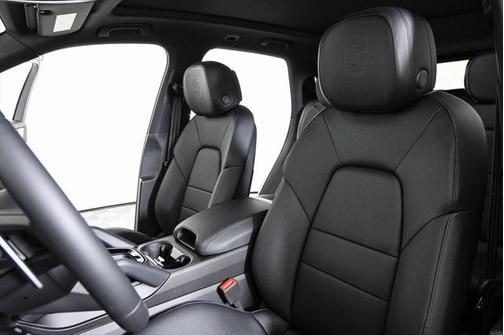 2025 Porsche Cayenne AWD