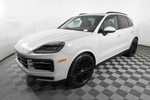2025 Porsche Cayenne AWD