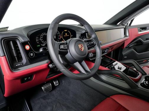 2026 Porsche Cayenne S