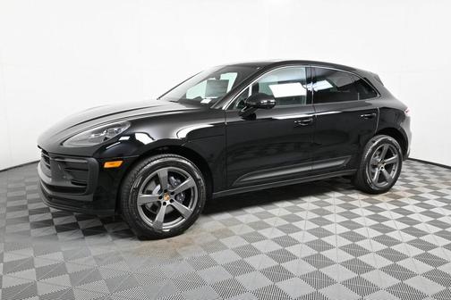 2026 Porsche Macan AWD