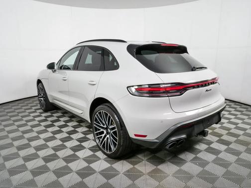Chalk 2024 Porsche Macan Macan