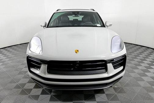 Chalk 2024 Porsche Macan Macan
