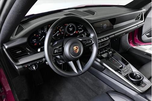 2024 Porsche 911 Carrera