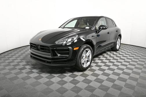 2026 Porsche Macan AWD