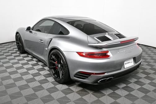 2017 Porsche 911 Turbo