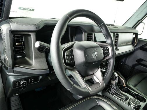 Carbonized Gray Metallic 2025 Ford Bronco Badlands