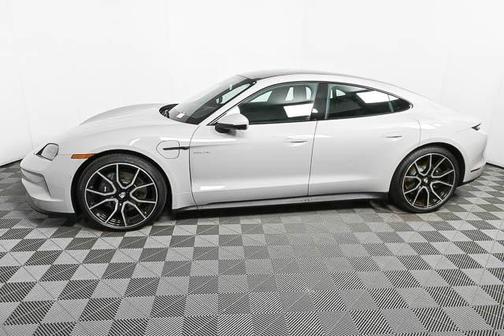 2025 Porsche Taycan RWD