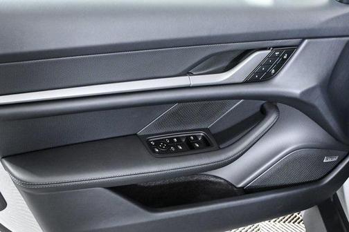 2025 Porsche Taycan RWD