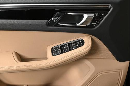 2021 Porsche Macan Base