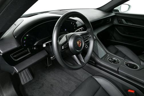 2025 Porsche Taycan RWD